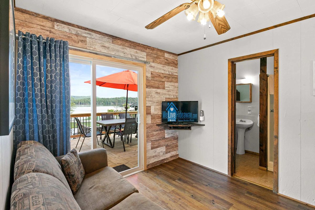Dogwood Cabin