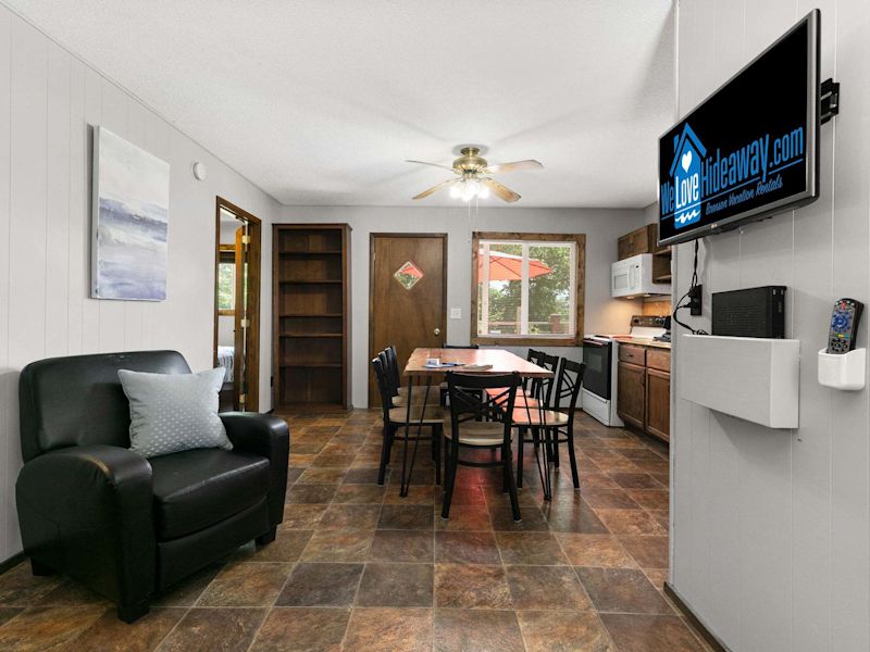 Trails End Cabin — photo 4
